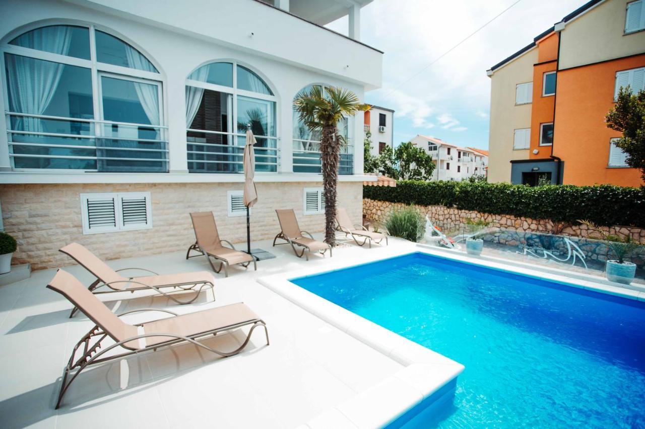 Apartments Sun Dance With Heated Pool Novalja Buitenkant foto